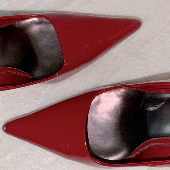 MIA Red Tapered Heel - Picture 6 of 7